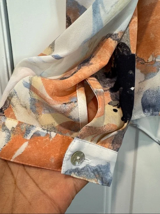 NWT Chico's Indigo Bloom Peasant Floral Tie-Front Blouse Sz 2 (Large) - Picture 5 of 8